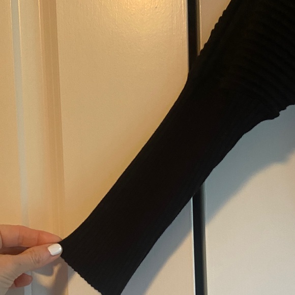 DKNY Black Sweater with Long Dolman Sleeves
Size Small - Picture 6 of 8